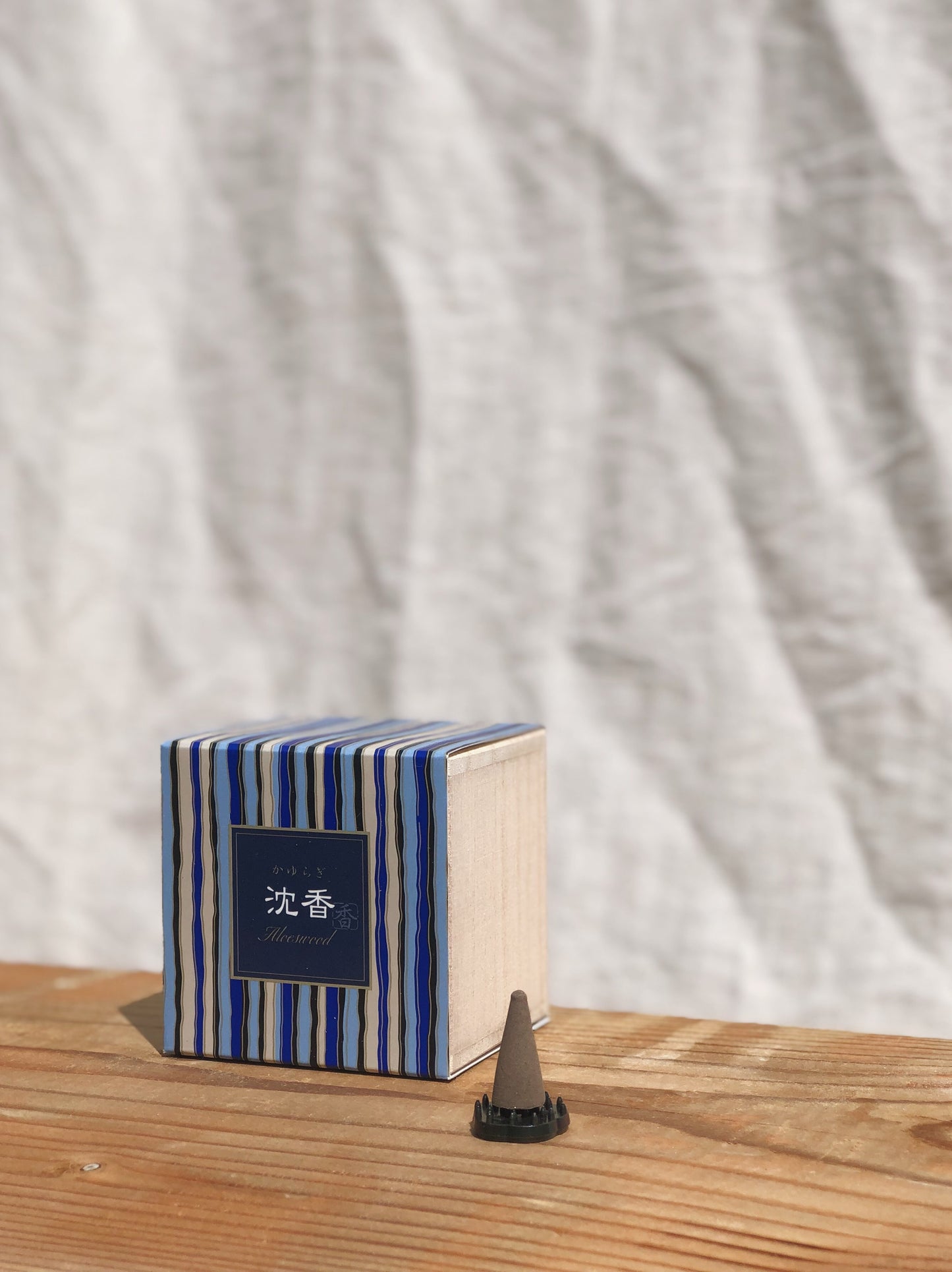 Kayuragi Aloeswood Incense Cones Set 12 cones